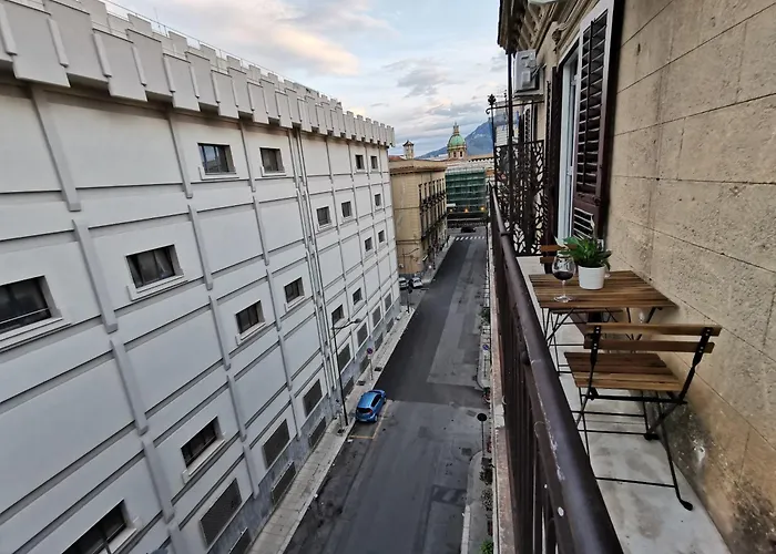 Dagnino House - Luxury Apartment In The Center Of Palermo
